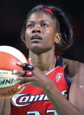 MoorInformation's tweet photo. October 23, 1996 — Sheryl Swoopes became the first player to sign to the new Women's National Basketball Association (WNBA). https://t.co/bUZ0PZYzuD