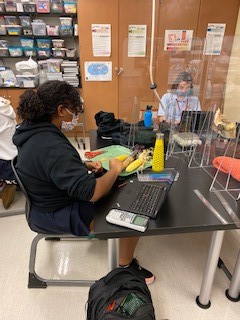 MNDCougars's tweet photo. Student's in Mrs. Mary Beth Rieth's Environmental Science class recently worked on the Nutrient Cycles & how it can affect growth of major crops like corn. The project was in conjunction with the Feed the World: Ohio Corn and Wheat group's educational outreach program. #AMAIZEING https://t.co/ucX2HYMmuI