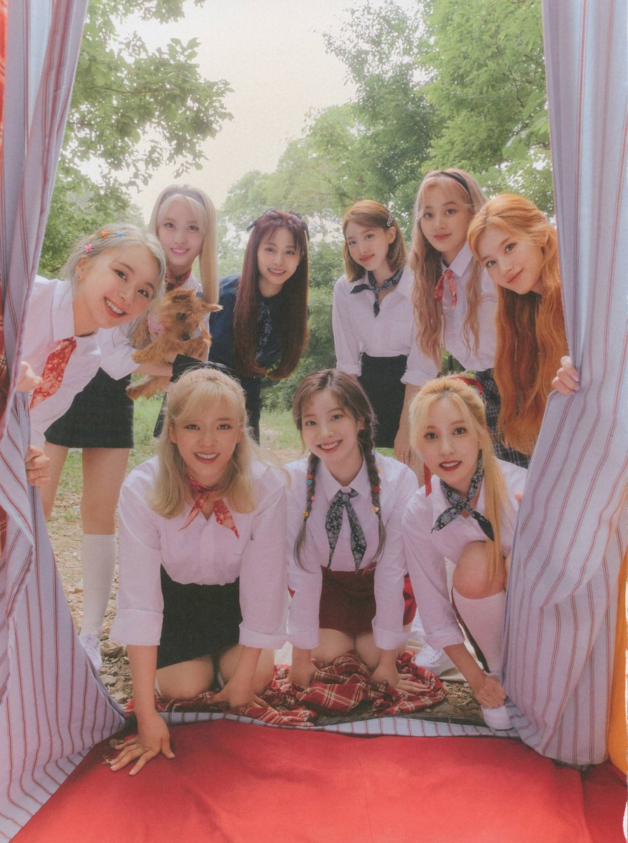 njmsjmdct2's tweet photo. [SCAN] TWICEZINE Vol.2

TWICE
(page 148, 149)

#트와이스 #トゥワイス #TWICE https://t.co/VzIg3q2cNU