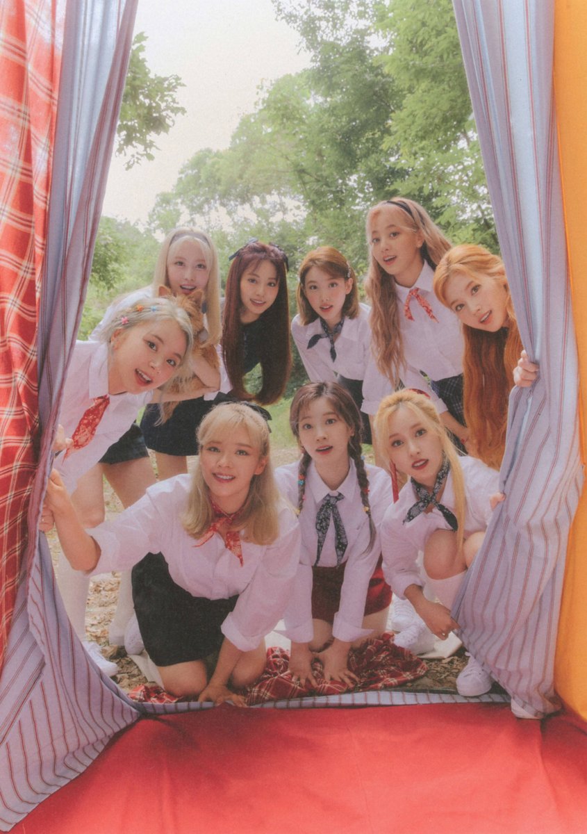 njmsjmdct2's tweet photo. [SCAN] TWICEZINE Vol.2

TWICE
(page 148, 149)

#트와이스 #トゥワイス #TWICE https://t.co/VzIg3q2cNU