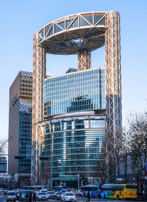 6. Jongno Tower [01:31 mark]This building is a landmark of Jongno area. Now it's a headquarter office of McDonald Korea, and the top floating part is occupied by WeWork.