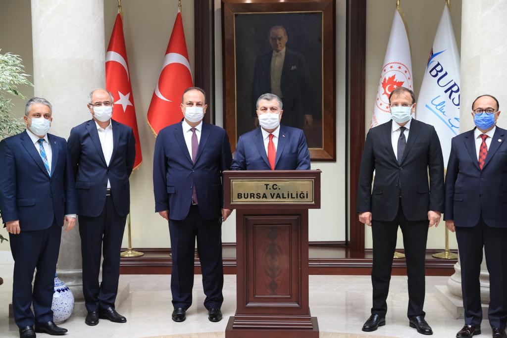 ayhan_salman's tweet photo. Bir dizi program için Bursa'mıza gelen Sağlık Bakanımız Sn. Fahrettin Koca'yı Bursa Valiliğimizde karşıladık. https://t.co/rYoa9ypeYC
