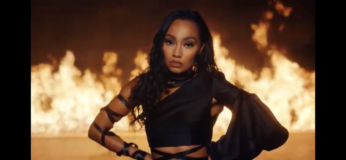 LeighsmuffinsX tweet picture