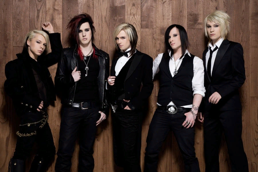 Saint_Owl_'s tweet photo. #фандомы_для_взрослых #BringKHRBack #KHRisOverrated #StayBizarre #CinemaBizarre #WeAreX 
Уже 5 лет я в небольших, но любимых джей-рок (особенно икс) и синема бизар фандомах. А 7 лет назад я упала в реборн и не смогла выбраться. Мне немного за 18, и я имею право любить что хочу🖤 https://t.co/fxSz3wCMhs