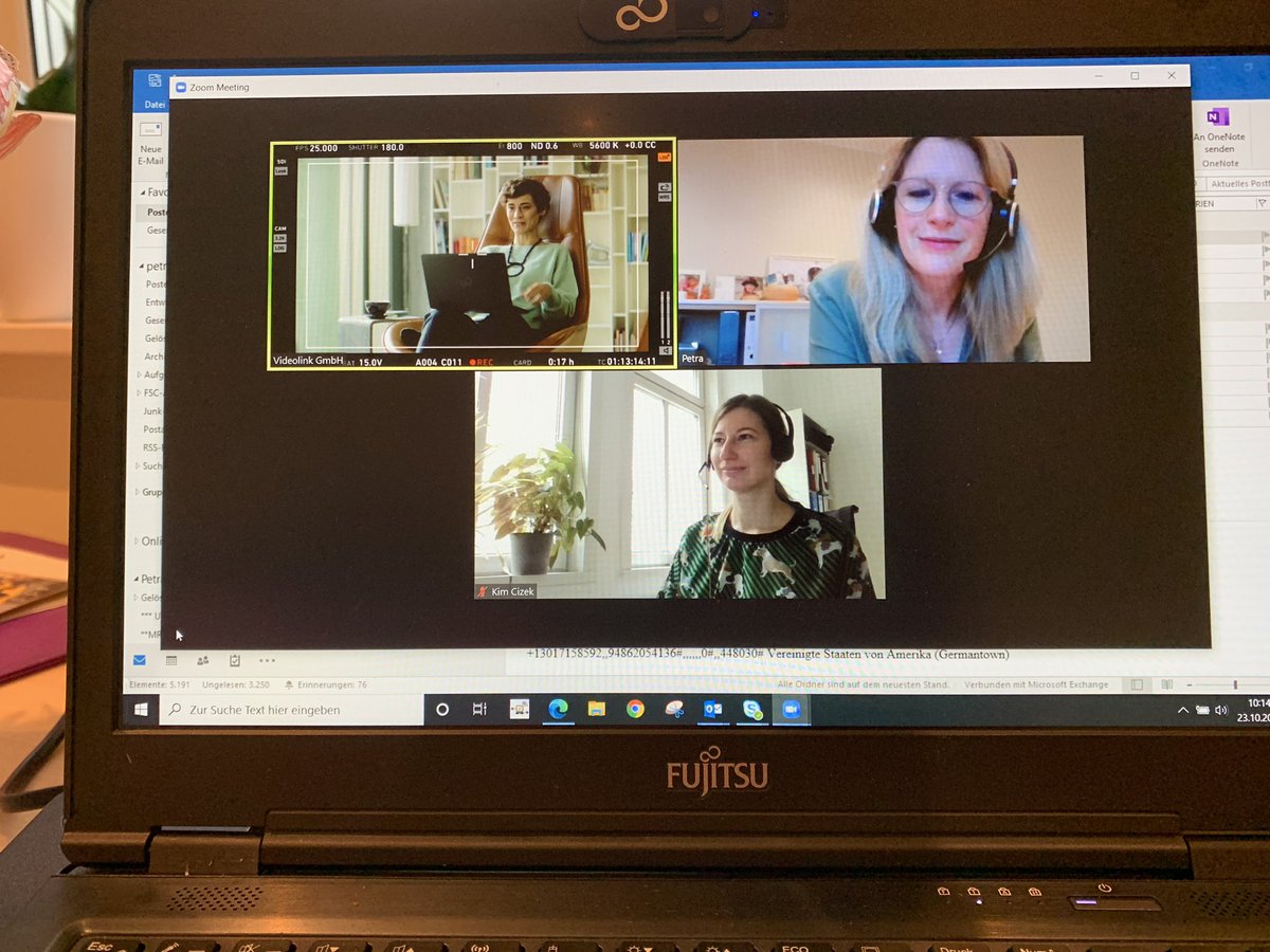 TweetingPetra's tweet photo. Tag 2 beim #fujitsu Filmdreh mit Fiction Films startet - neues Set-up und genauso viel Spaß per virtueller Zuschaltung 🎬😀👩🏼‍💻. #fujitsuworklifeshift #Fujitsu https://t.co/qrARqznelC