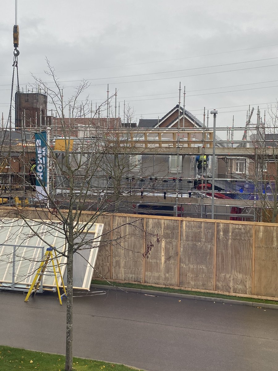 Watching @CountrysideProp build this house in 24 hours has been amazing! CPD from my bedroom window! #mmc #makinghomeshappen