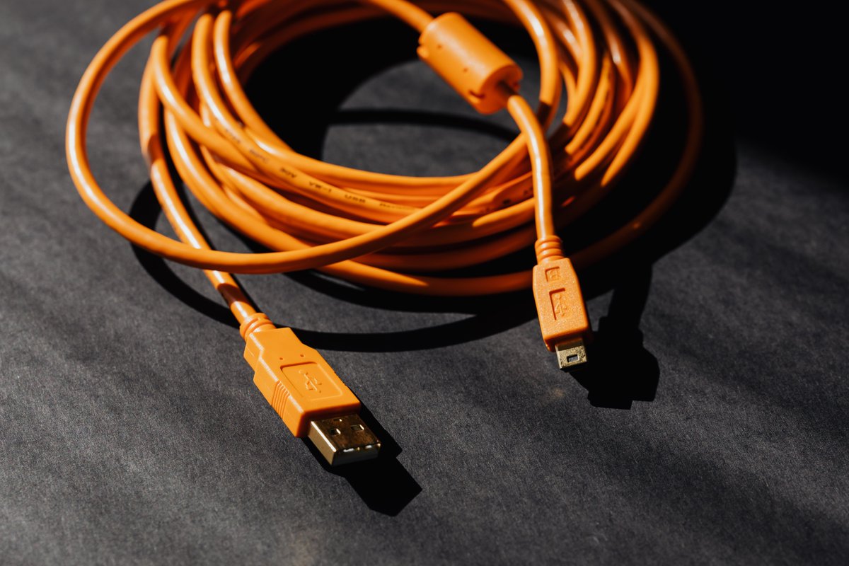 gencatdigital's tweet photo. ⏲ Orientacions per facilitar la #DesconnexioDigital en l’entorn professional i personal: 
👉https://t.co/Jkj7kwdoiS

🔌 Desconnecta per reconnecar amb més força. 
➡ Infografia: https://t.co/WX6P9sqTHO

#InnoGent #AdministracioDigital https://t.co/c1xbJiqXyj