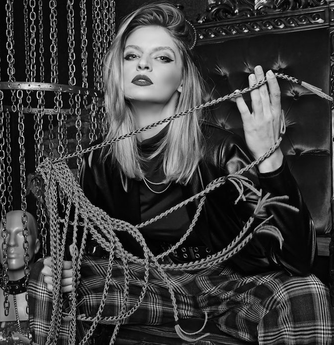 EliteGoddessNet's tweet photo. It's her decision to use you as she wants and you will have to obey every word. Join Goddess 👑CatherineBlade👑 here⬇️

https://t.co/YdVwuQezqs

#Goddess #domination #femdom #findom #mindfuck #brainwash #pets #chastityshrinkage 

@STFPromo @WeLove2Promote @RTFindomPromo https://t.co/uCU8tPsJ8y