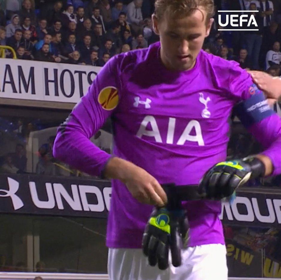 It's been 6 years since Spurs 🆚 Asteras...
🎩 Harry Kane hat-trick
🪄 Rabona magic from Erik Lamela
🤣 Kane ending the match in goal
@SpursOfficial | #UEL https://t.co/tObEa4NZgz