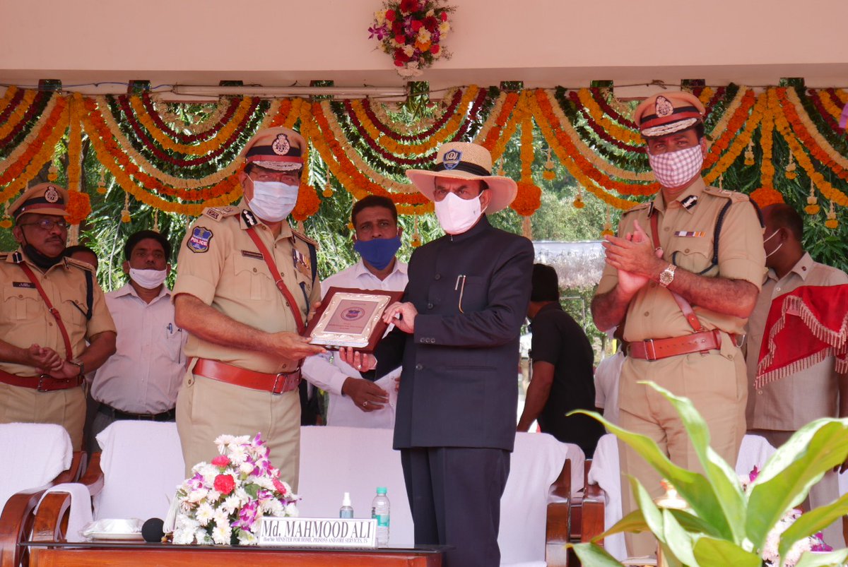 TSHomeMinister's tweet photo. I have participated in the passing out parade of 1162 new SIs (256  are women SIs)  held today at RBVRR TS POLICE ACADEMY.  Congratulations to the Academy officers who completed their training on a massive scale. https://t.co/4H6DGJPpjG