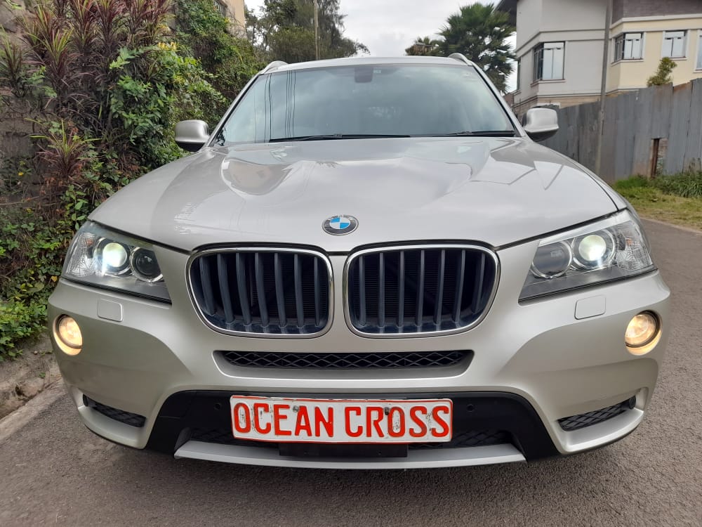 CarPlug254's tweet photo. My customer could be on your TL, kindly Rt &amp; like my hustle.
2013 BMW X3 20i
2.0l Turbo
8AT
Mileage 66835 km
3.59M
#Beyonce #MaishaConcertFriday #FridayMotivation #SouthSudan #JerusalemaChallenge #LoveClasses #KameneAndJalas #CristianoRonaldo #Sugoi https://t.co/3P6PDa10n4