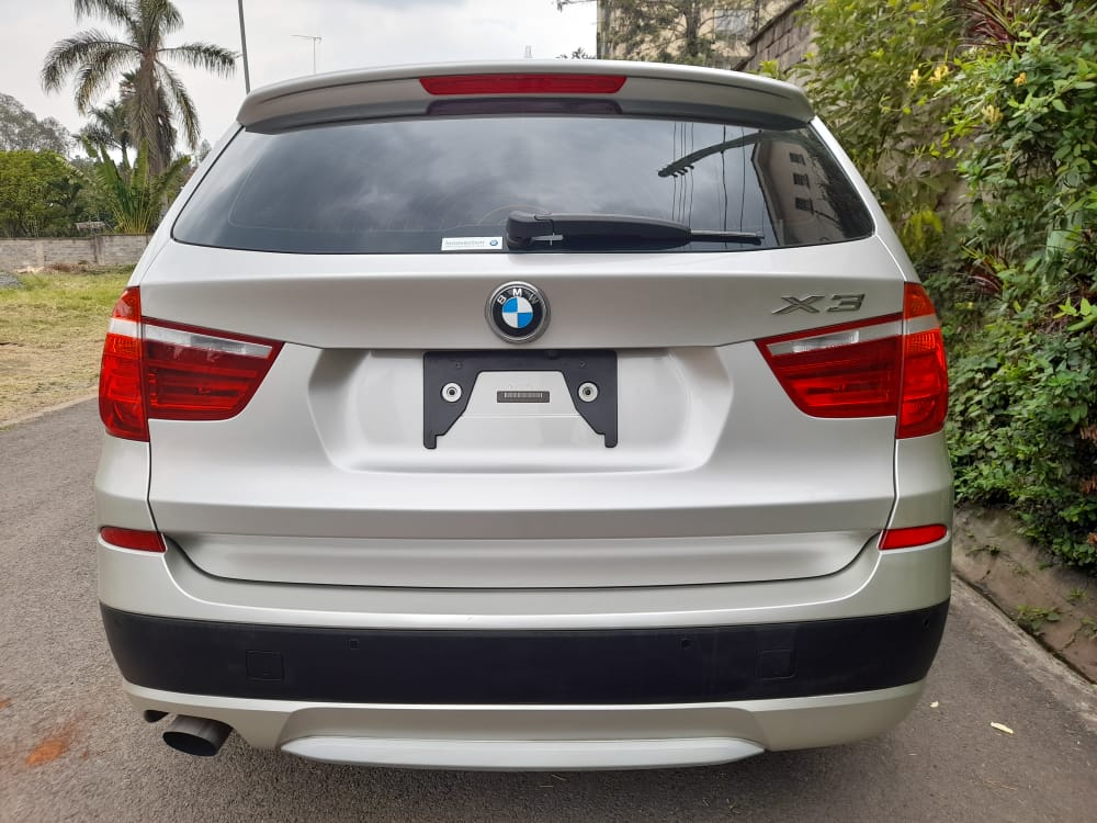 CarPlug254's tweet photo. My customer could be on your TL, kindly Rt &amp; like my hustle.
2013 BMW X3 20i
2.0l Turbo
8AT
Mileage 66835 km
3.59M
#Beyonce #MaishaConcertFriday #FridayMotivation #SouthSudan #JerusalemaChallenge #LoveClasses #KameneAndJalas #CristianoRonaldo #Sugoi https://t.co/3P6PDa10n4