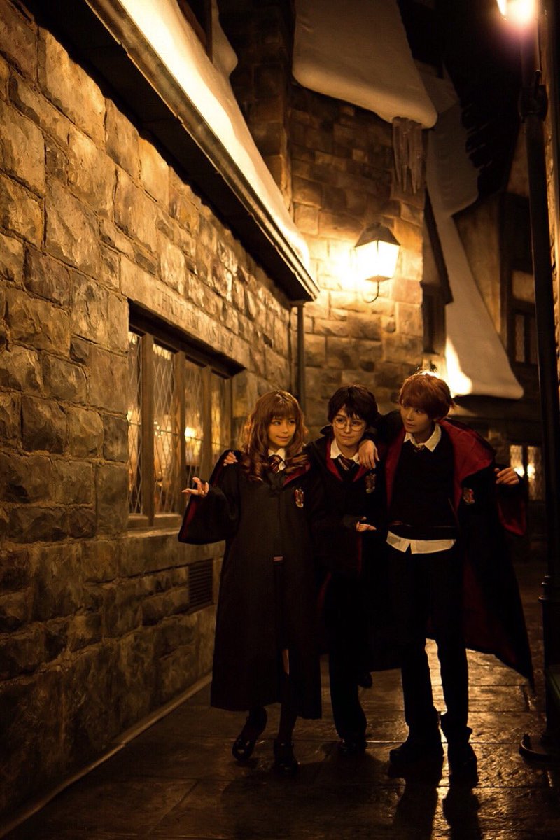 今夜はハリーポッターと賢者の石！ということです久々ハリポタコス写真アップ！

#金曜ロードショー 
#ハリー・ポッターと賢者の石