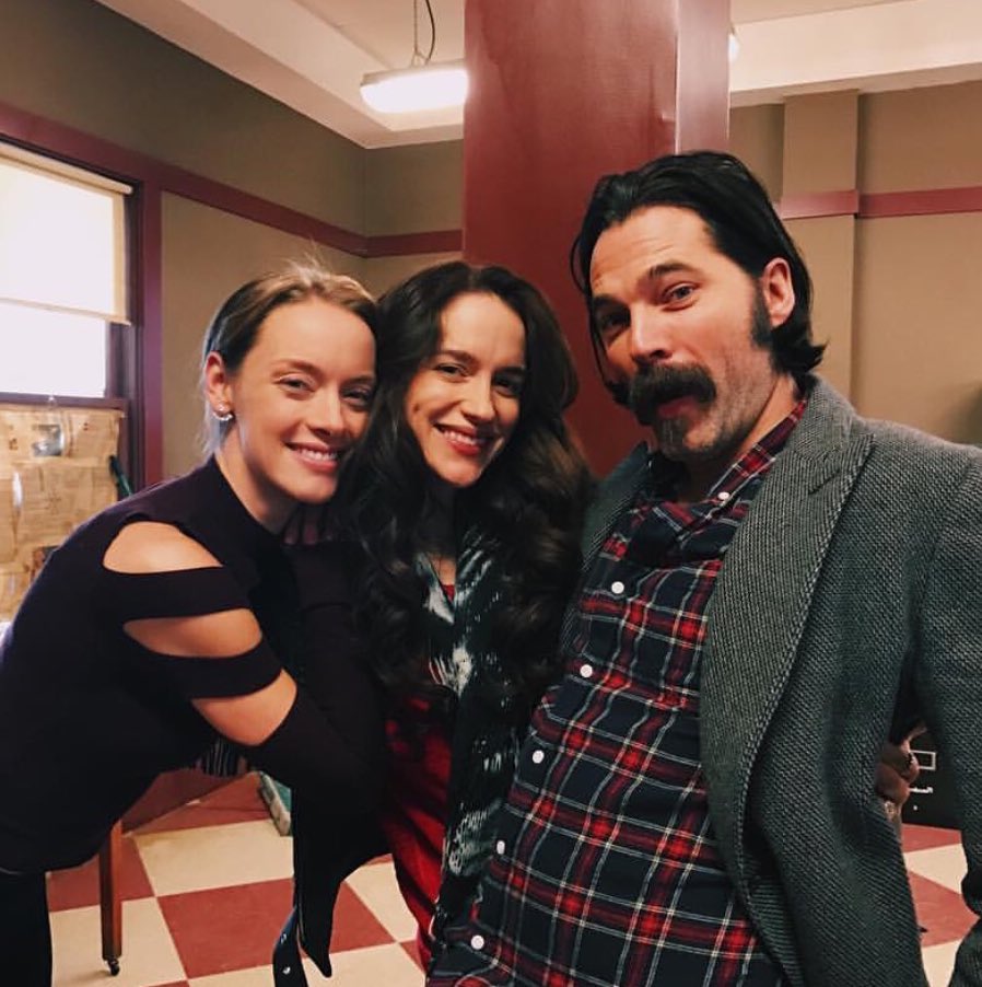amygolucky69's tweet image. A vote for smiles #WynonnaEarp #TheScifiFantasyShow #PCAs