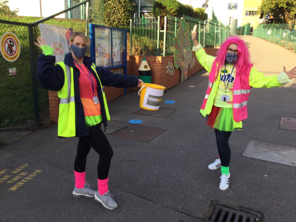 churchfieldsinf's tweet photo. It’s Dayglow Day! We are wearing our brightest clothes to remind our children to be bright, be seen and stay safe as the mornings and evenings become darker when the clocks change this weekend. Thank you for your donations for our charity @YoungMindsUK https://t.co/IfbGMabs7U