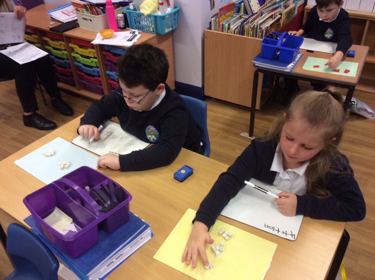 MWCP_Year2's tweet photo. We are finding different ways of making 17 #mwcpmaths https://t.co/2BLsVxpkZI