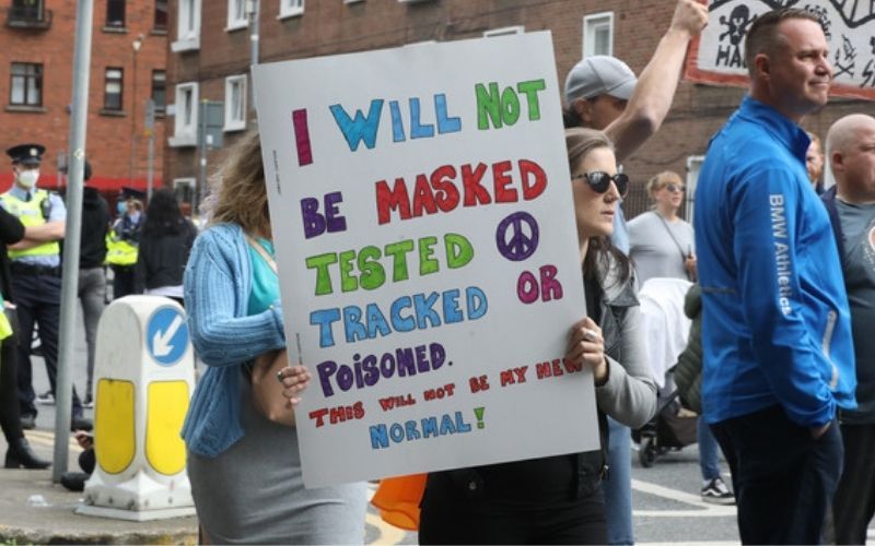 (of course the "Plandemic" anti-maskers aren't necessarily conservative - at protests we can see a cross-section of representatives of society )