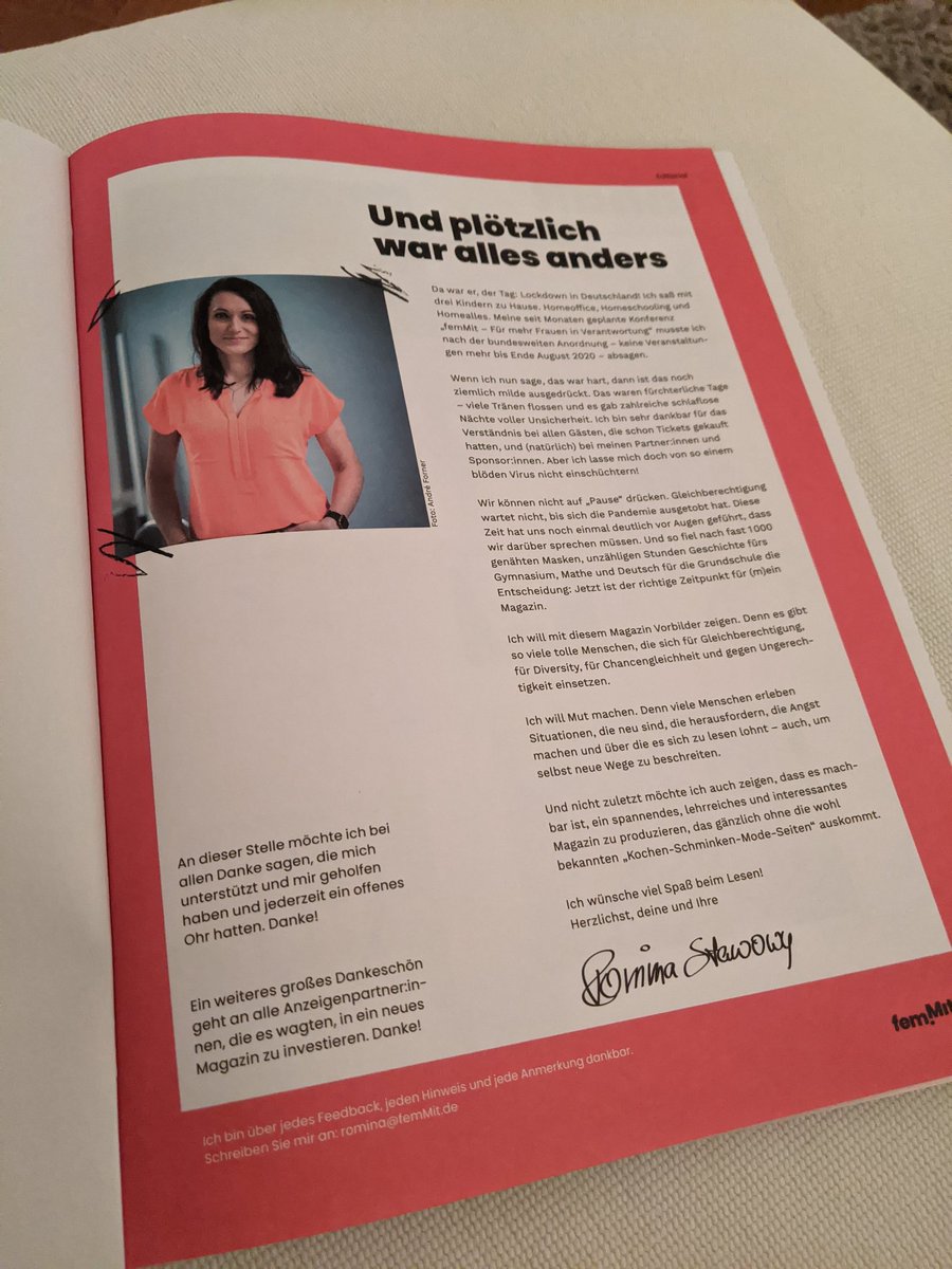 g_rabenstein's tweet photo. Ein tolles, mutmachendes #femMit Magazin hat @RominaStawowy @femMit_Konf da geschaffen. Sie schreibt, sie will Vorbilder zeigen und ist selbst eines https://t.co/GEZ6ITMB2h
