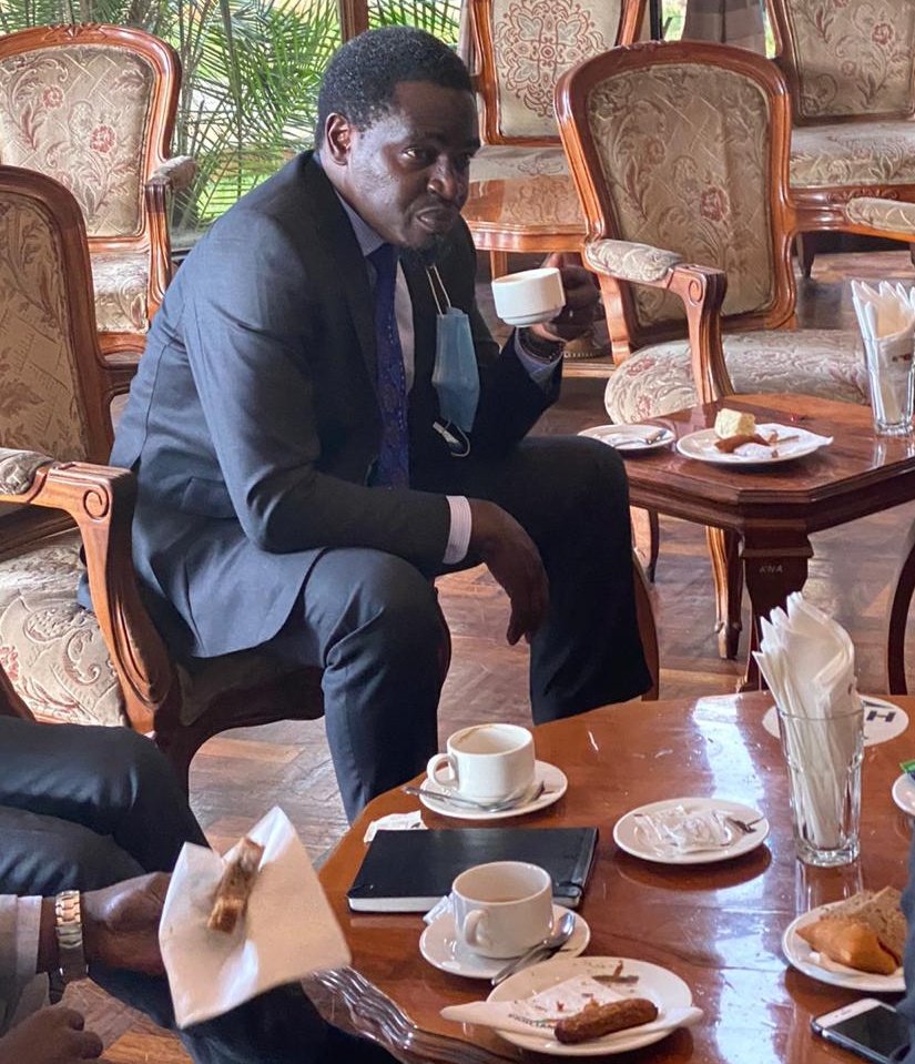 kiliambiti's tweet photo. Nelson Havi vows he will never help anyone called "MERCY" as the LSK civil war escalate over emails.
#LoveClasses 
#GoAheadWithKCB 
#JerusalemaChallenge https://t.co/XByFmWLPix