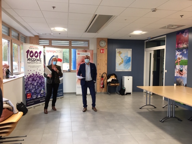 angeoconnor's tweet photo. Labellisation HANDI C'OUI du PROXI RESSONS/MATZ
Merci et félicitations à Frédéric, Anne Sophie et Leslie pour votre implication. Merci à Christophe BAMMEZ et à son équipe FMLogistic_FR  pour ce travail d'équipe qui dure depuis 2 ans sur le sujet du Handicap https://t.co/ueYy3vvr94
