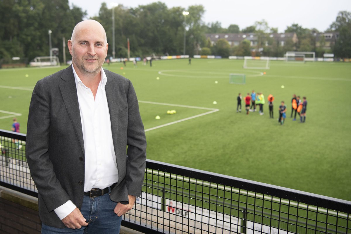 Gem_Eemnes's tweet photo. Hoe gaat het met…
In een interviewreeks spreken we met een aantal Eemnessers over hoe het met hen gaat in deze tijden van corona.
Hoe gaat het met André Adema van SV Eemnes?
Lees het interview op: https://t.co/6rnh36mYLG https://t.co/cDvbcEJPXX