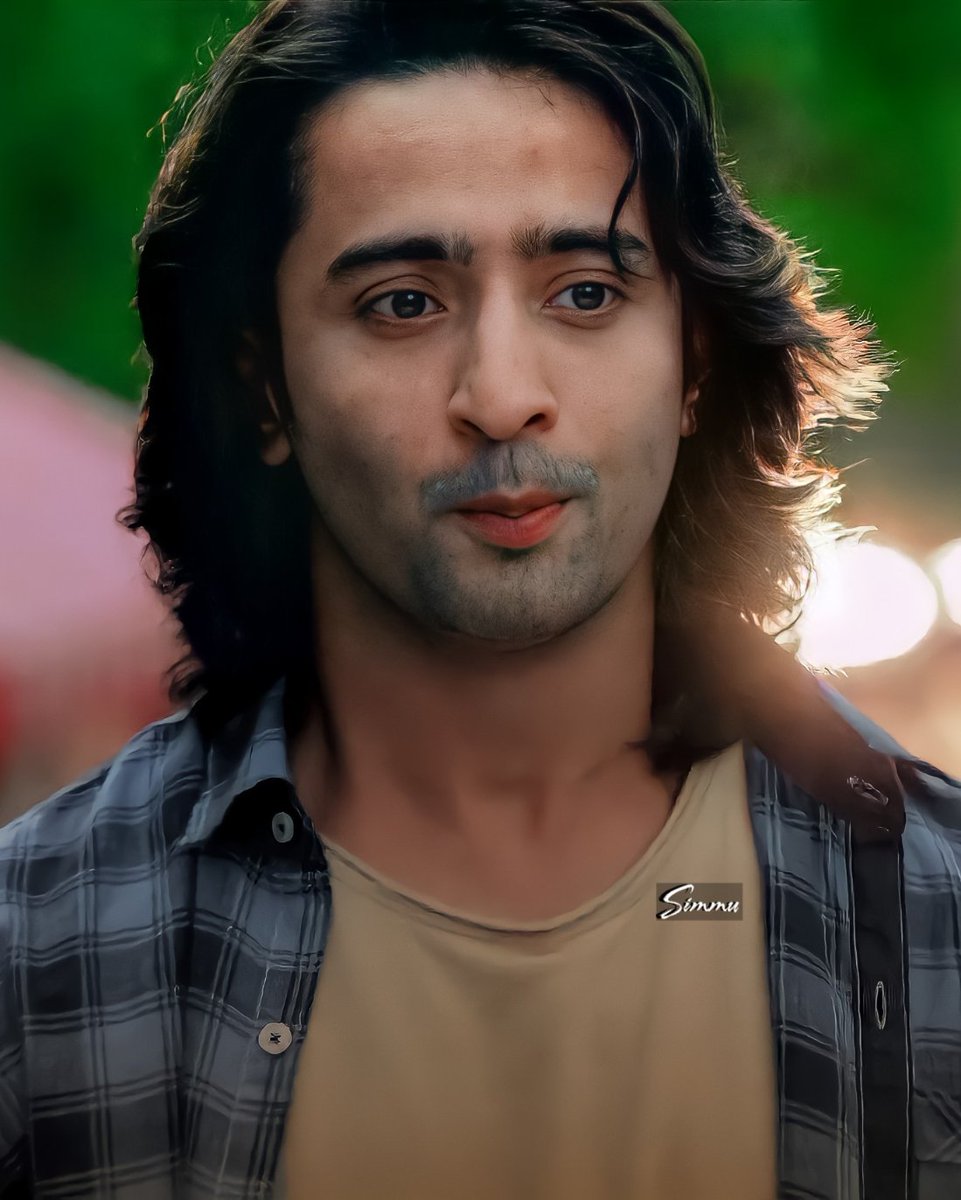 SimranNSheikh's tweet photo. Tera khilkhilana meri zindagi ban gaya..
Tu beshak koi farishta hi hai jo meri jholi mein aakar,
Meri zindagi ka guroor ban gaya...
😍😘♥️

@Shaheer_S #ShaheerSheikh
#ShaheerAsAbir #ABIR #AbirRajvansh
#YehRishteyHainPyaarKe #YRHPK https://t.co/07Kt8hrvaK