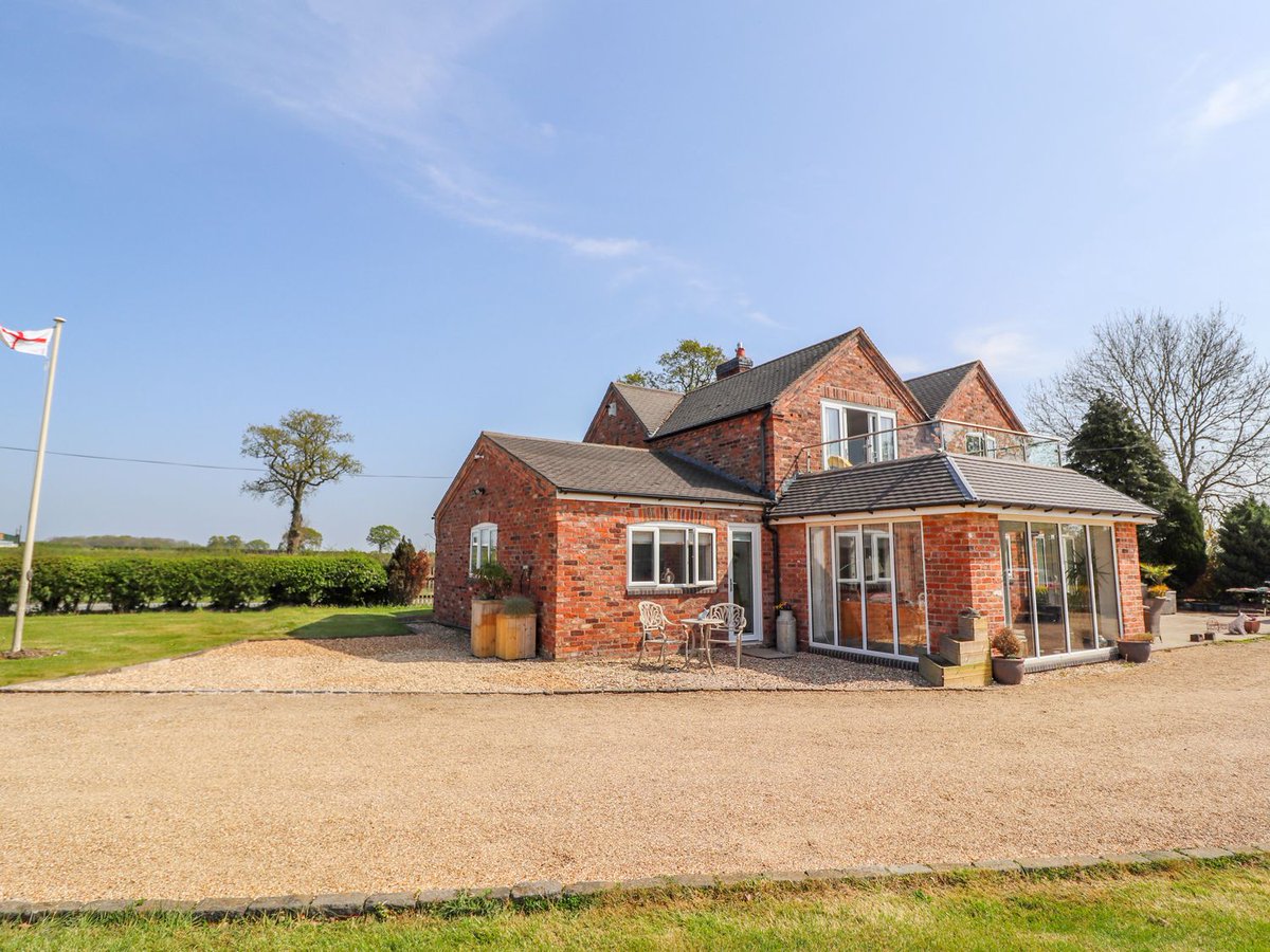 Cottages For Couples tweet media