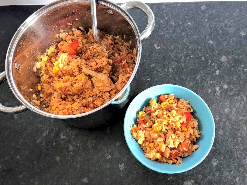 Laura Sherman RD (@ls_dietetics) on Twitter photo This week our Flying Start Dietetics team delivered their first virtual cooking session, Get Cooking with us 🎥
Following a successful first session (with excellent feedback) we hope to roll this out to more families in the coming months! 👩🍳👨🏽🍳 <a href="/CV_UHB/">Cardiff and Vale University Health Board</a> <a href="/CardiffFS/">Dechrau'n Deg Caerdydd Cardiff Flying Start</a> <a href="/BDAPublicHealth/">BDA Public Health Specialist Group</a> This week our Flying Start Dietetics team delivered their first virtual cooking session, Get Cooking with us 🎥
Following a successful first session (with excellent feedback) we hope to roll this out to more families in the coming months! 👩🍳👨🏽🍳 <a href="/CV_UHB/">Cardiff and Vale University Health Board</a> <a href="/CardiffFS/">Dechrau'n Deg Caerdydd Cardiff Flying Start</a> <a href="/BDAPublicHealth/">BDA Public Health Specialist Group</a>