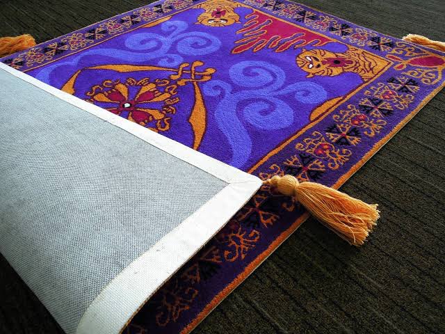 JoeSina7's tweet photo. @Jumai04487106 @HG2films I sell fairly used Aladdin's carpet 
Dm for price 🙃 https://t.co/uXn5EhPa59