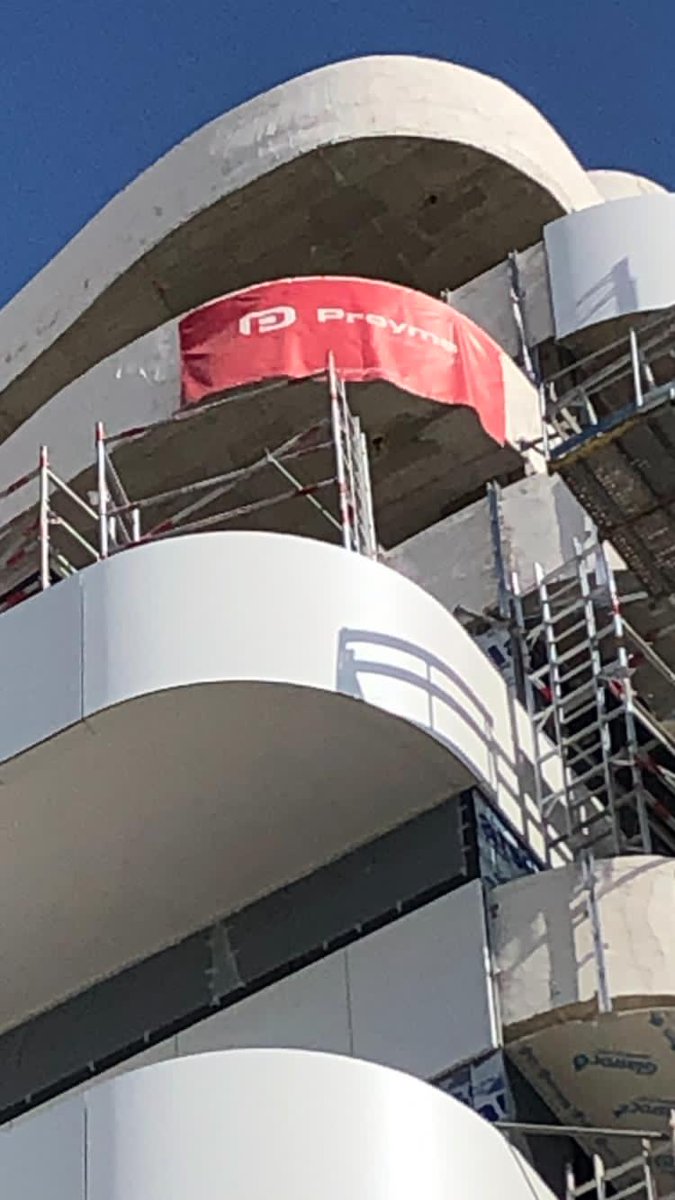 ProymeESP's tweet photo. Entramos en la última fase de ejecución de las dos torres SALER HOMES para @NeinorHomes  si en Cuatre Carreres . Ultimando las fachadas y detalles interiores y hemos procedido al desmontaje de las grúas-torre. Un proyecto emblemático en Valencia #construcción #edificación https://t.co/Gp8Ta7QJda