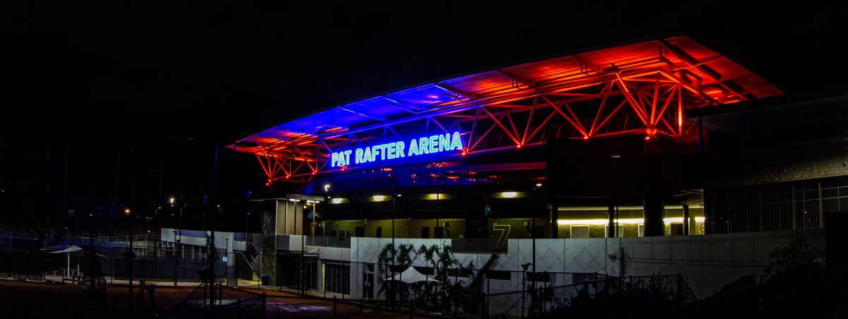 QLDSESVA's tweet photo. 👪 Queensland Tennis Centre, Pat Rafter Arena, Brisbane
📅 SES Week Light up the State to support SES
📷 P Kelly
👍 Thank you for the support of SES
🧡 #sesweek #qldses #qldsesva https://t.co/cziCSNKaJE