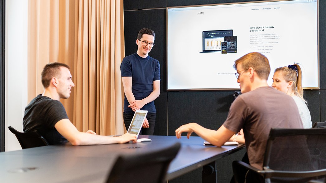 conceptionxtech's tweet photo. As an architect, @UrbanMarkus got frustrated with the lack of human focus in the industry – so his team developed software to monitor people's needs in the workplace

Find out more about Eviday on #CXdemoday2020: https://t.co/UrO7wQTnjC

#cohort3stories #venturescience #deeptech https://t.co/fku6HrKuLJ