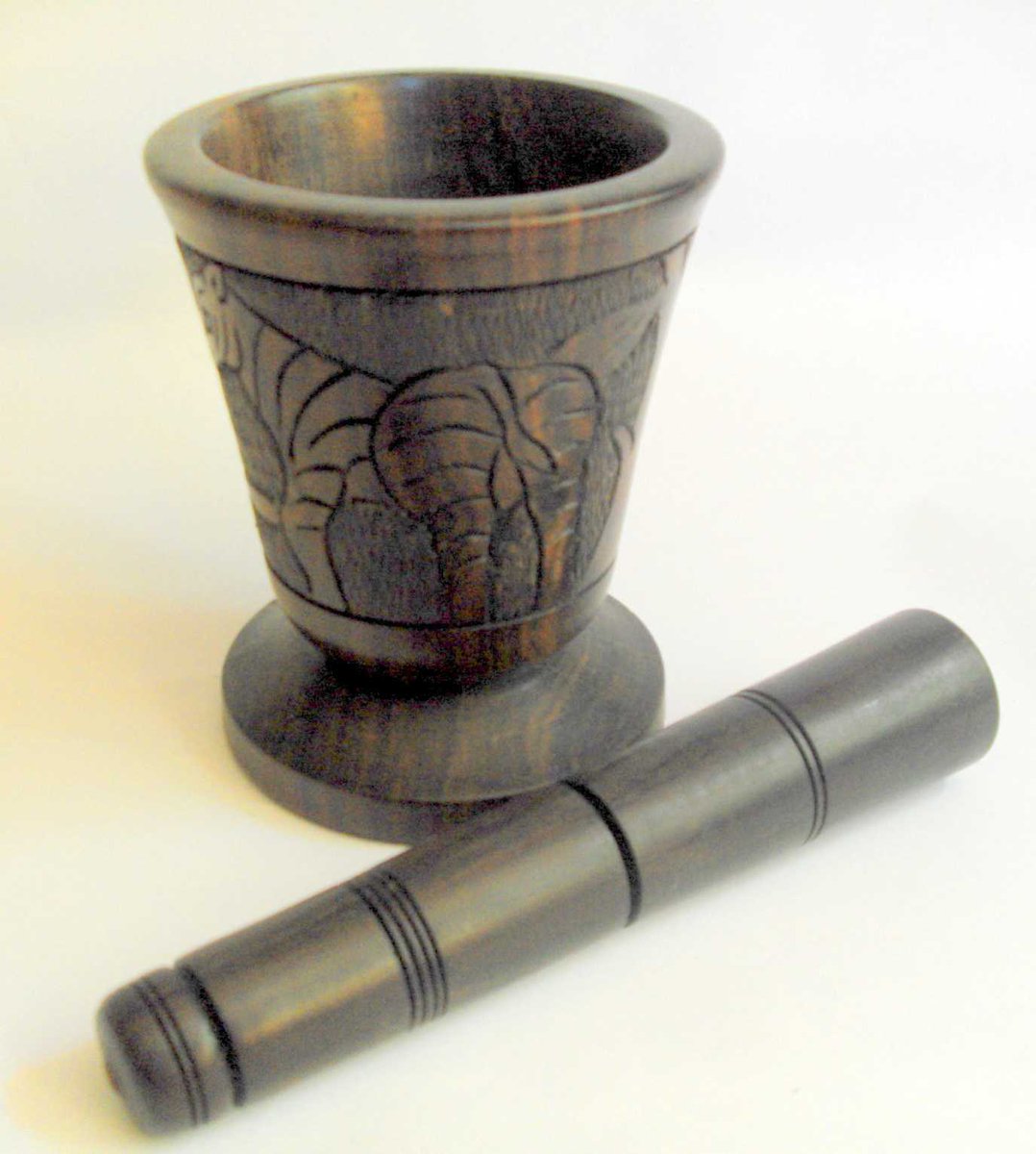 #Vintage carved #treen pestle and mortar
Reasonable Offers considered
FREE UK POST 🆓📦
https://t.co/w83JR6itrQ
#CCUK4S 010663 #FollowVintage #WDYT #eShopsUK #AntiqueClique #Noths #GiftIdeas #Artisan #Folkart #Ethniques #AntiquesAreGreen #BuyVintage #AntiquesAreFun https://t.co/1bmAagEDVy