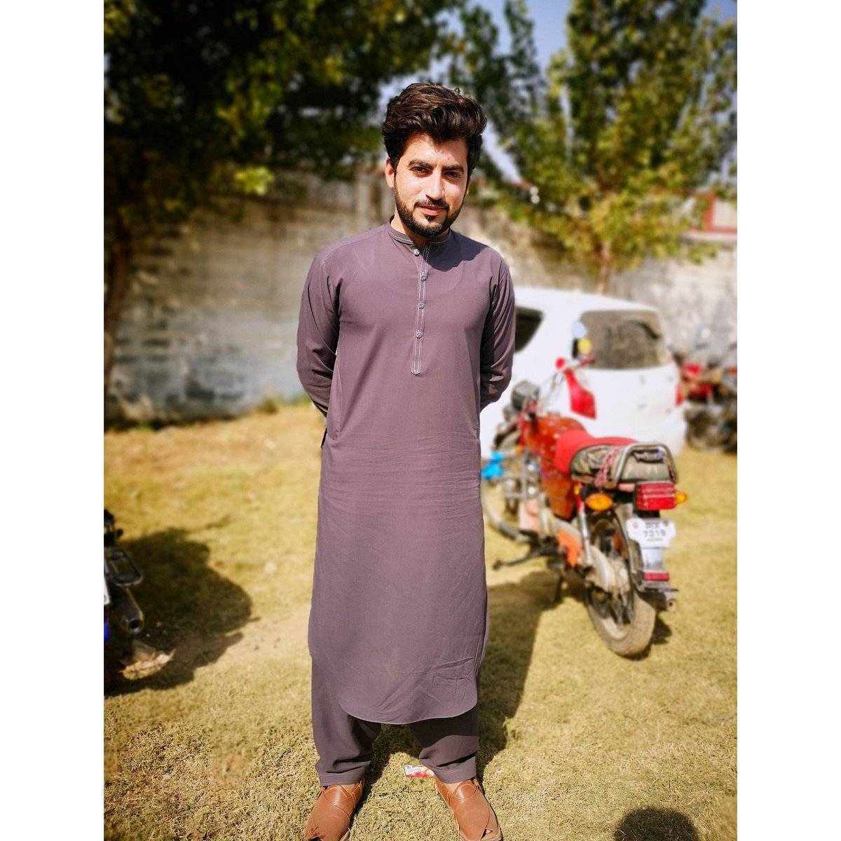 Shahzad787's tweet photo. #NewProfilePic https://t.co/boOZbQiKu7
