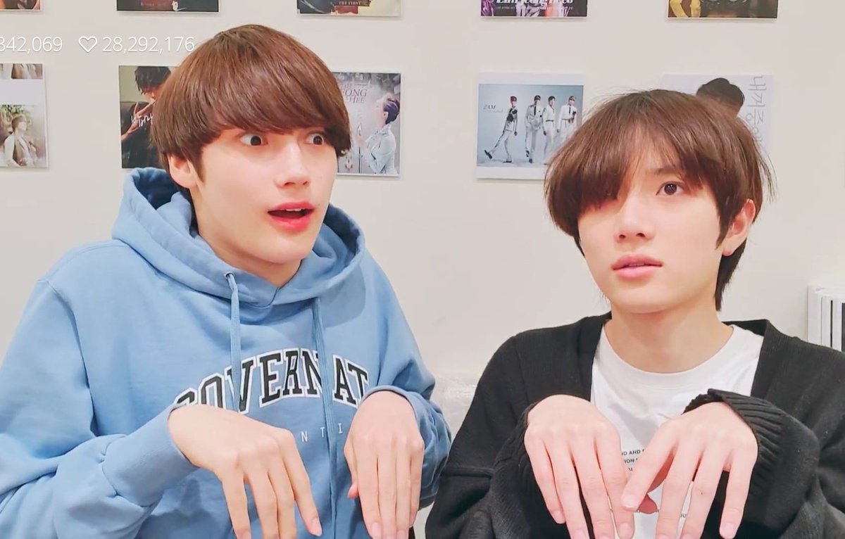 Tomorrow x together ёнджун. Енджун и бомгю. Бомджуны txt. Фикбук енджун бомгю. Енджун и бомгю.