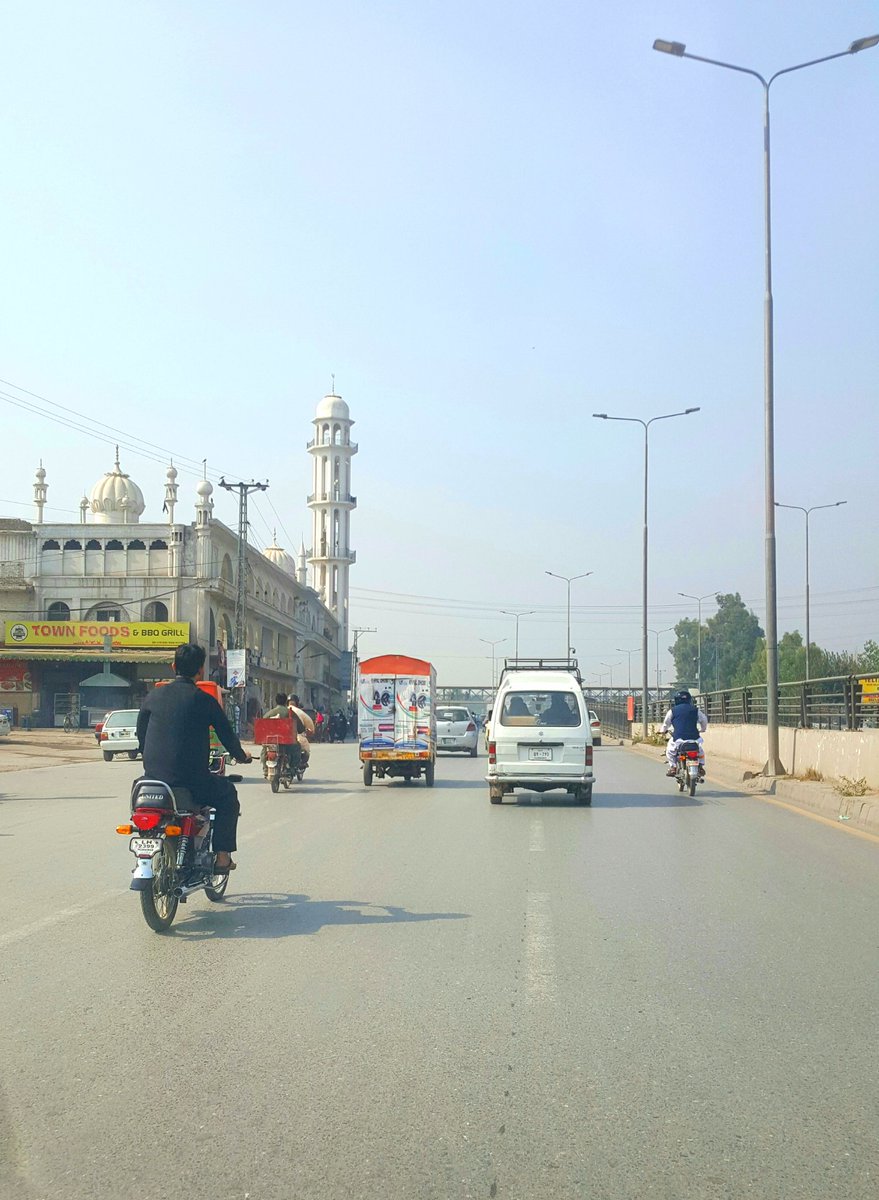 PeshawarX's tweet image. Spin Jumat - University Road Peshawar
#SpinJumat #UniversityRoadPeshawar #Pekhawar #PeshawarCity #Peshor #BeautifulPakistan #ILovePeshawar