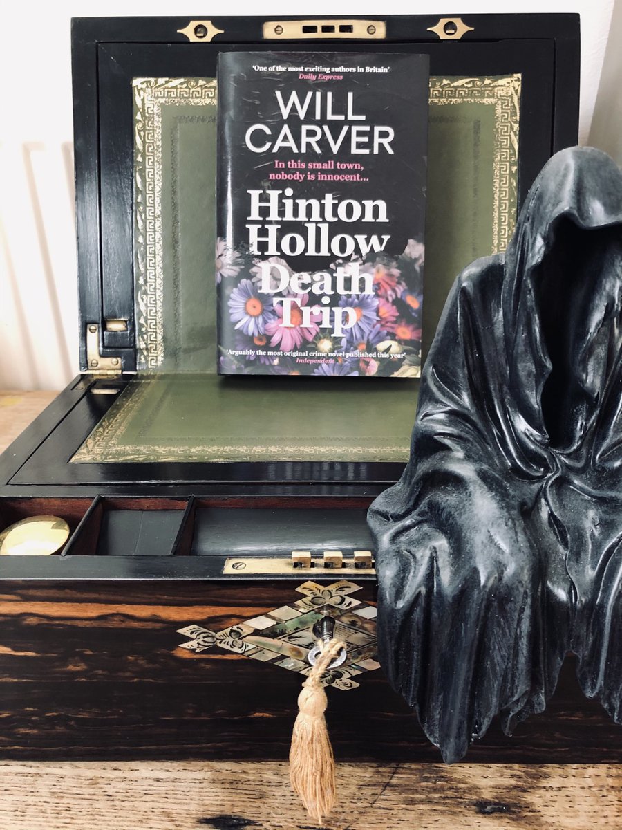 I’d like to #Giveaway a limited edition (signed) hardback 📚 of #HintonHollowDeathTrip (only 250 printed!!) to celebrate 🎉 #Orentober and ⁦@OrendaBooks⁩ winning the Best Crime Publisher dagger. 🗡 #RT & #Follow for your chance. Will pick a winner on #Halloween 🎃