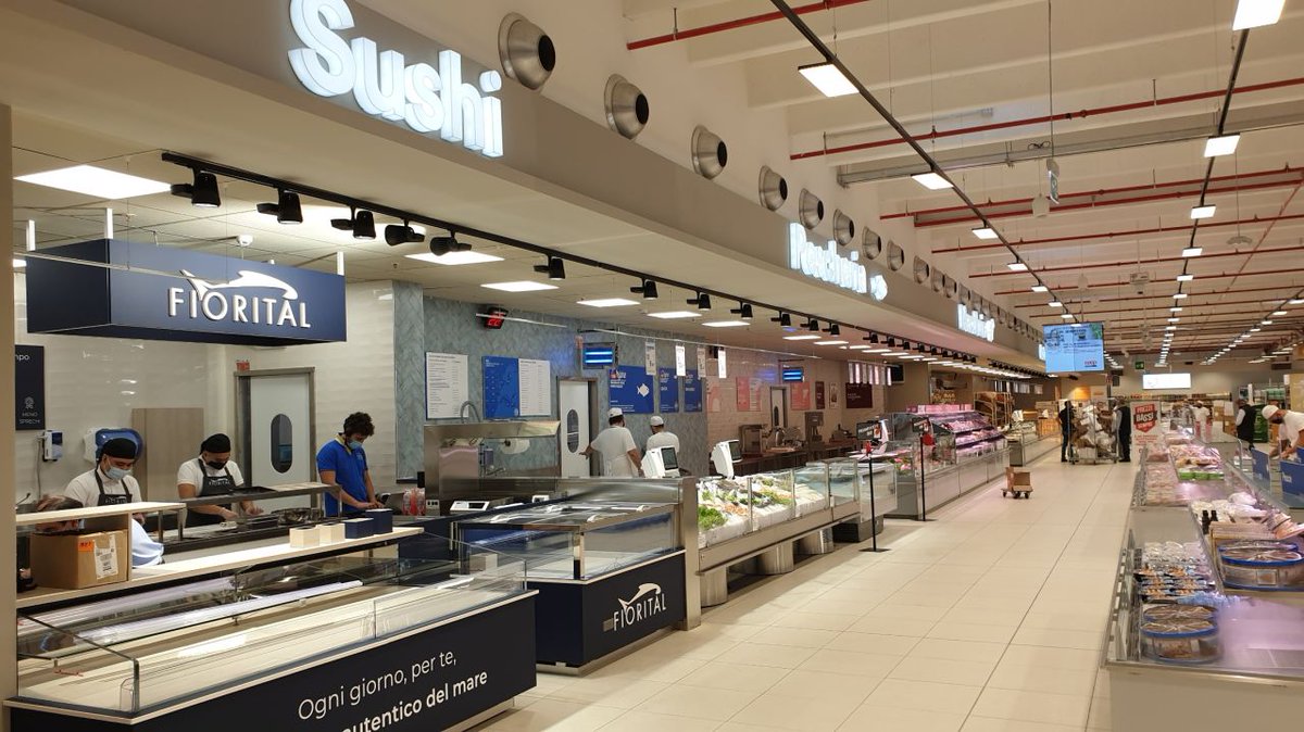 BlueRedGroupSpA's tweet photo. Nel #nuovo #superstore @Coop_Lombardia a #Monza @BlueRedGroupSpA ha realizzato #sumisura gli #arredi delle #linee in #acciaio #inox di diversi #reparti e gli #accessori per i #prodotti #freschi in #vetrina
#bluered #blueredgroup #blueredarreda #coop #arredamenti #constile https://t.co/3t5ZG7mOwK
