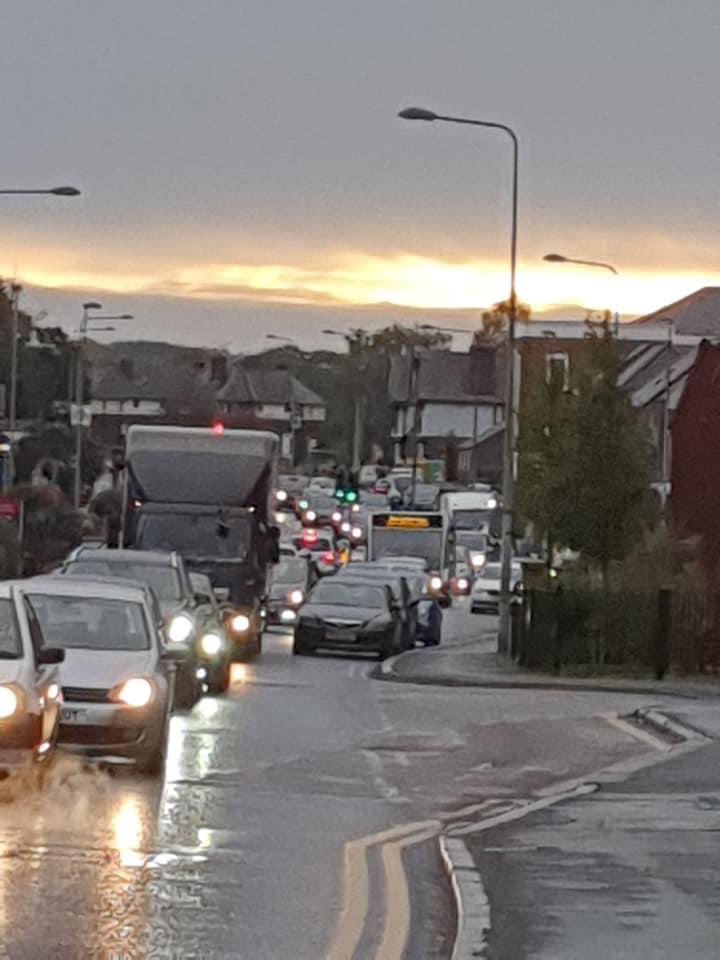 ianlwhite's tweet photo. @CllrGtBoughton @simonjveardley @cwaclabour @CWAChead @chesterbluemoon @CllrGtBoughton - 08:30, Christleton Road, traffic moving nowhere - same every single morning! Just a couple of minutes from Cllr Gahan’s where there’s apparently ‘no issue’!? https://t.co/GipCIVw9t1