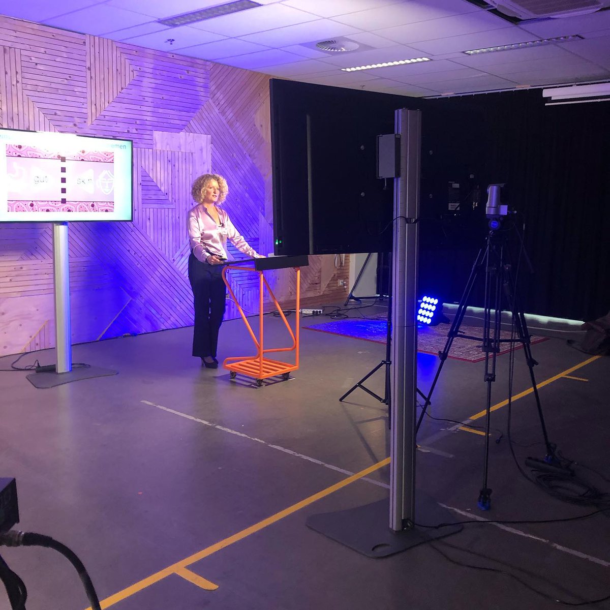 Orthica's tweet photo. Maandag vond het eerste online event van Orthica plaats. Wat was het spannend en leuk ✨ Werk jij als gezondheidsprofessional? Kijk dan op https://t.co/nifRznsCeN voor de volgende digitale sessie en doe mee! https://t.co/uhc4CQ6K5F