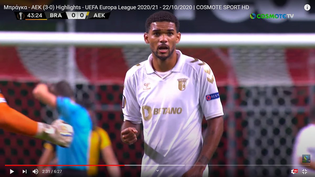 Sofopoulos's tweet photo. Παίζει ο Will Smith στην Μπράγκα ; #braaek https://t.co/J5DxNYF7K2