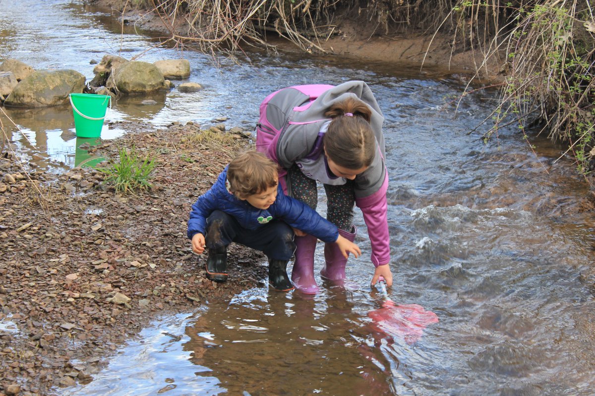 bobconfer's tweet photo. Do you want to get kids interested in nature and the outdoors? Never, ever forget about the simplicity and wonder of playing in a creek. Kids would spend hours in one if you let them. They'll have fun and want to learn about salamanders, fish, invertebrates and fossils #Nature365 https://t.co/RmyIPPowpE
