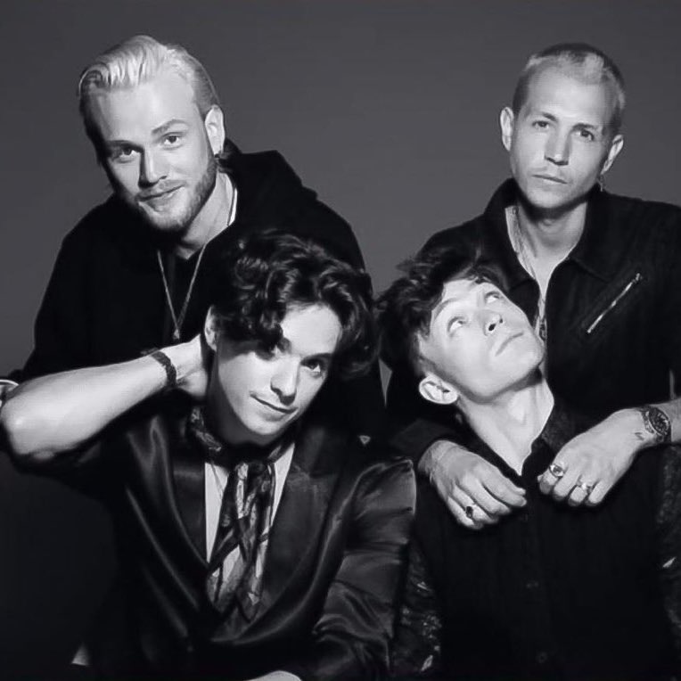TheVampsPH's tweet photo. Would You by @TheVampsband is one of this week’s playlist breakout. Be sure to request for the song all week. Let’s go, Vamily! Thank you @995PlayFM @renzosaurus @rammybitong 🌸 #Playlist995 https://t.co/wdzc7merC6