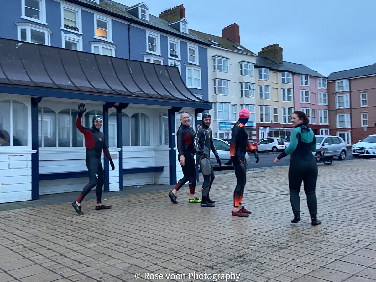 rosevoon84's tweet photo. #boreda #aberystwyth #aquanuts #bonkers #amazing #swimmers #friends @S4Ctywydd @DerekTheWeather @BBCWalesNews @ITVWales @guardiannews @BBCWthrWatchers
@crancmorfresh @Ruth_ITV @ChrisPage90 @CambrianNews @AberystwythNews @Alana_Spencer_ @UkStarlings https://t.co/cFaErwjD8k