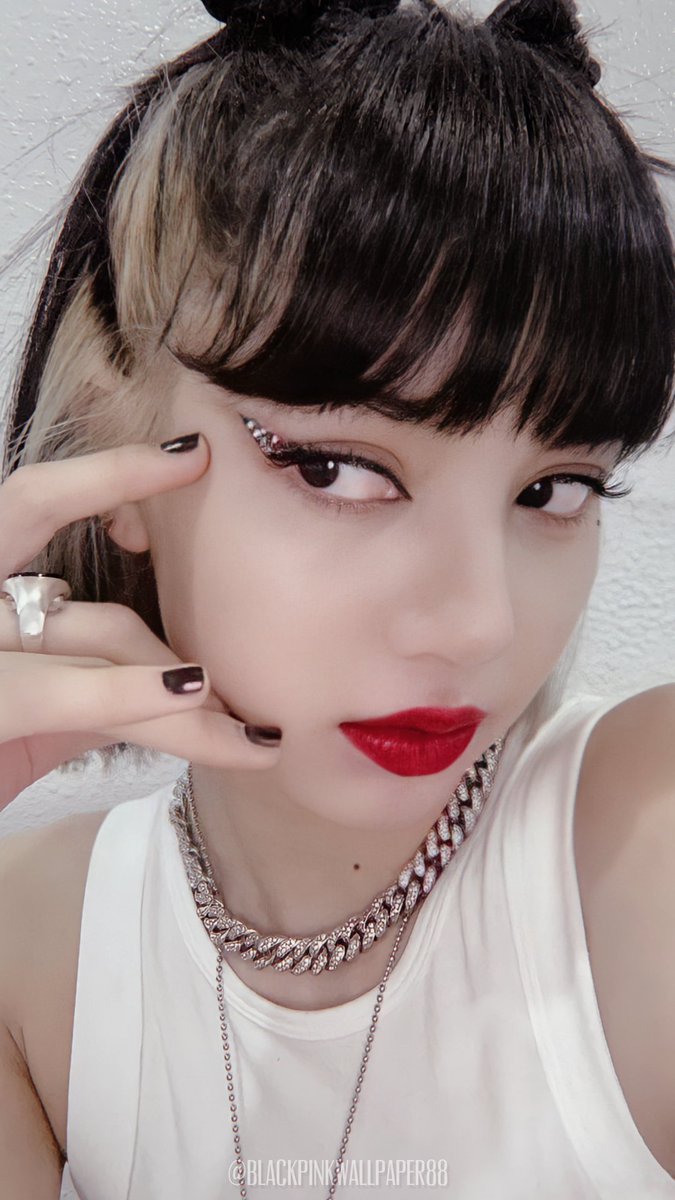 Blackpink Wallpapers Auf Twitter Lisa Wallpapers Blackpinkwallpaper Lisawallpaper Lisa