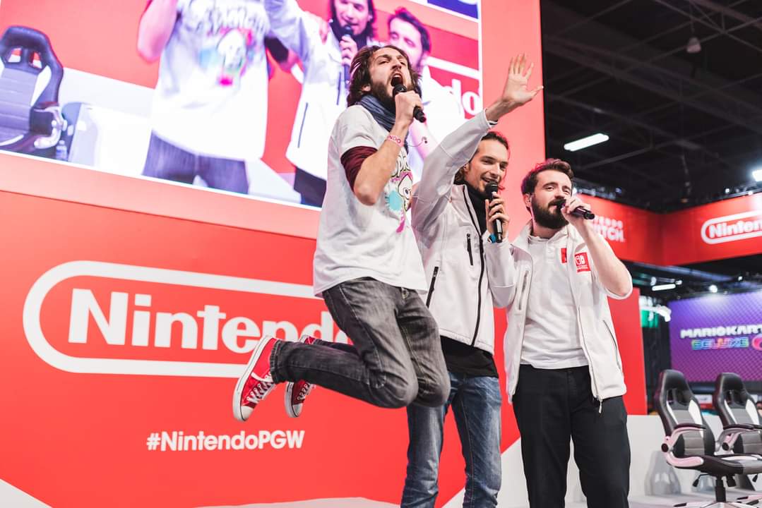 OlivierBellelle's tweet photo. Nous aurions dû nous retrouver dès aujourd'hui à la #PGW pour faire la fête autour des jeux vidéo. Il faudra attendre encore avant de tous se retrouver
Vous nous manquez !
Prenez tous soin de vous
Cc @ParisGamesWeek @Le_Fauster @Remitendo @Boby_Maltezer @audeladuvirtuel #TeamADDV https://t.co/Nv0ZQ2o1MR