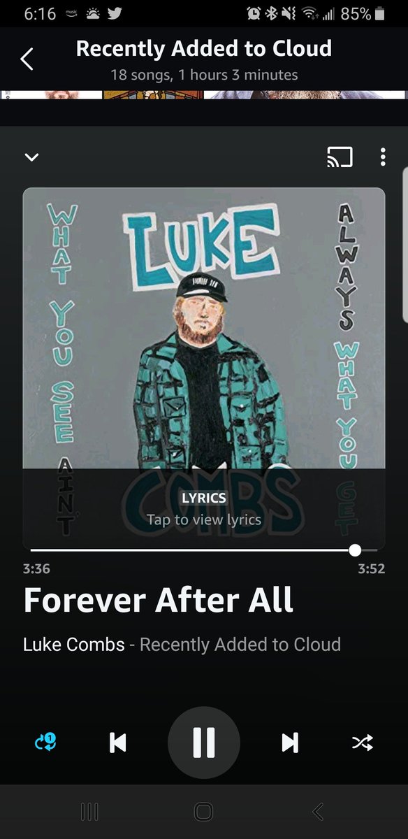 Jen_Adams24's tweet photo. @lukecombs This in my headphones at work is amazing!  I am so excited.. https://t.co/Zx4nq5JUCh