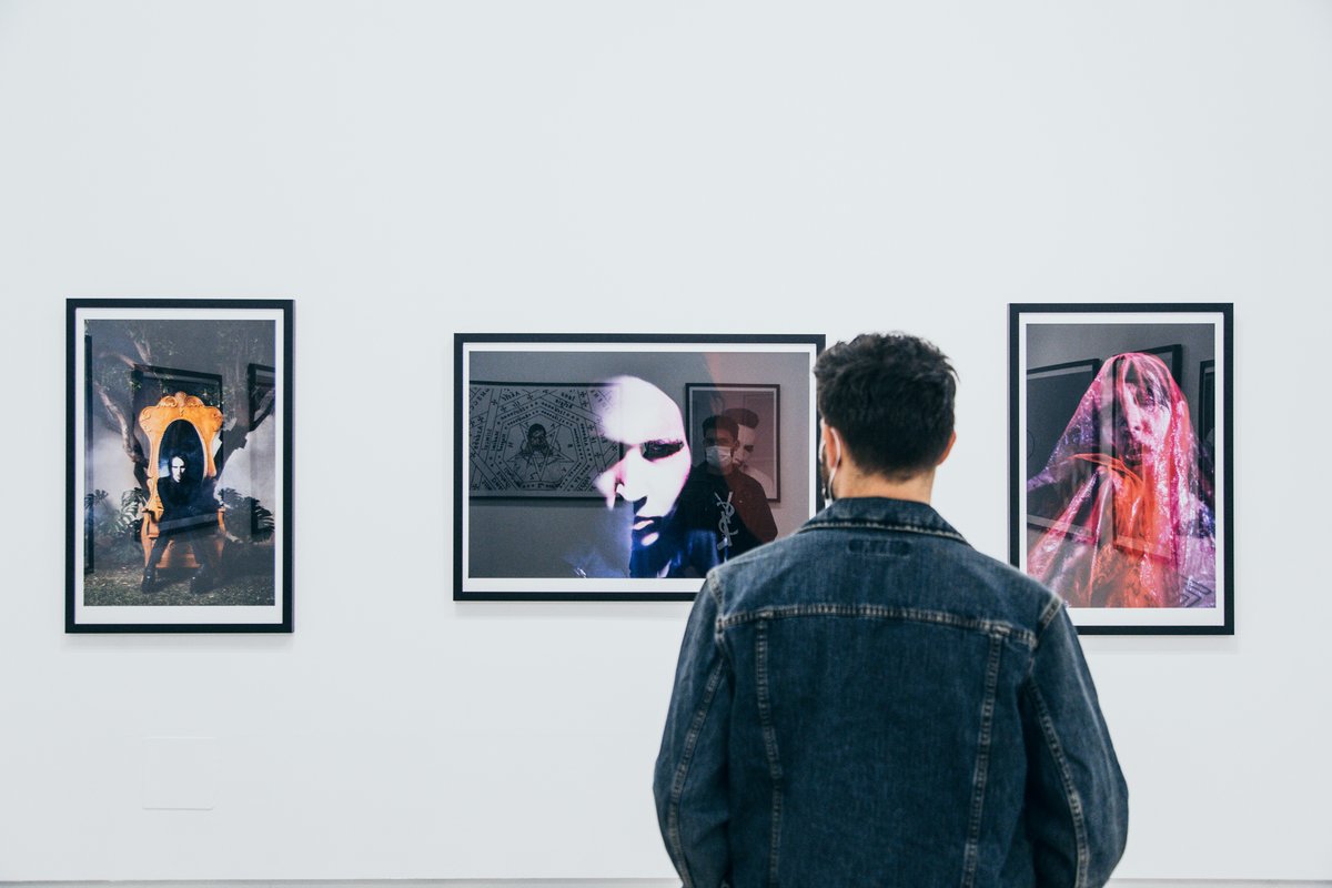 latermicamalaga's tweet photo. #LaTérmica acoge la primera exposición mundial del fotógrafo británico #Perou sobre @marilynmanson. Inauguración hoy a las 20.00 horas. 

https://t.co/DR8mr0LM52 https://t.co/ZW3ElIrvzJ