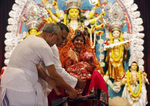 Let's use  #DurgaPuja2020 to send a clear message to the forces of hatred & division, that Bengal is unique & united and will remain so. Our foundations are strong enough to resist any challenge from the saffron brigade.