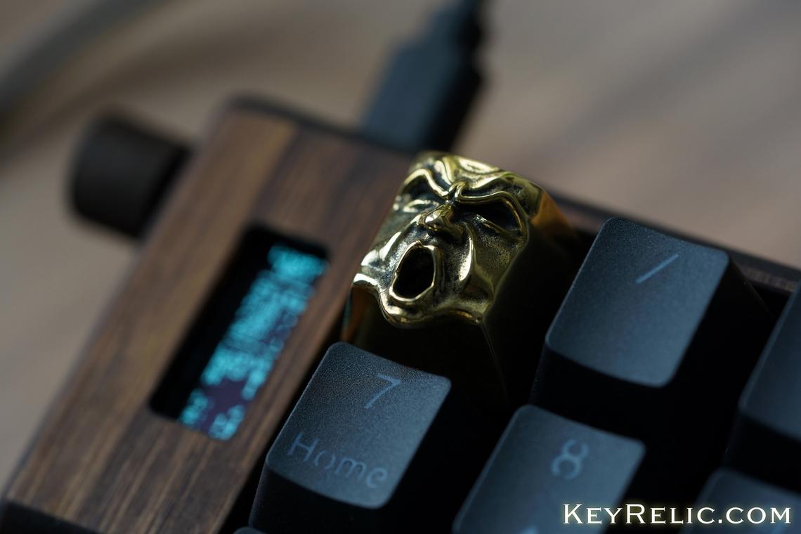 "I was angry with my friend;
I told my wrath, my wrath did end.
I was angry with my foe:
I told it not, my wrath did grow."
The Wrath Keycap Available on https://t.co/Hmtm2fcAme
And on
https://t.co/Bkz2zX2nKH
#mechanicalkeyboards #keycaps #keyrelic #keycap #artisan #brass https://t.co/bTgtOtfLg6